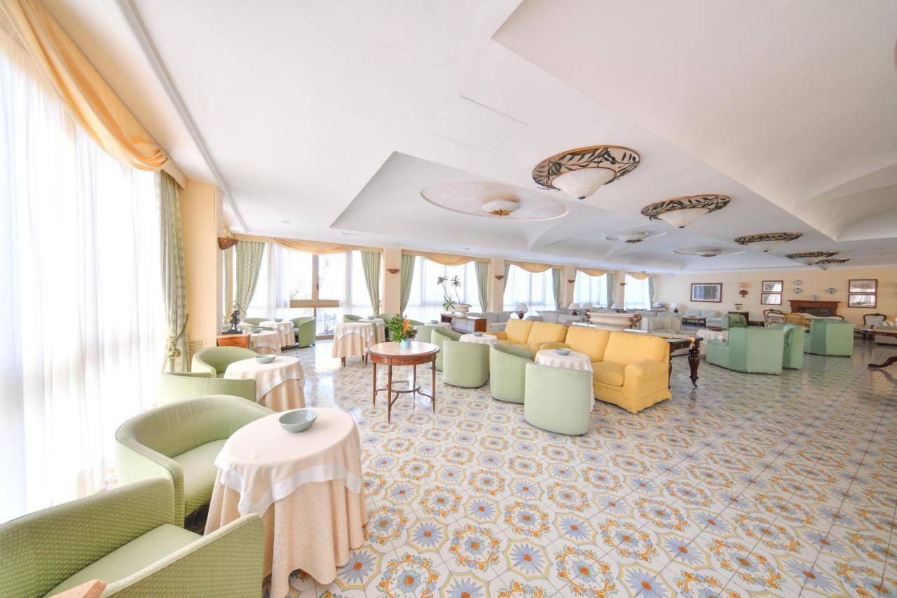 Grand Hotel Terme di Augusto Lacco Ameno  Esterno foto